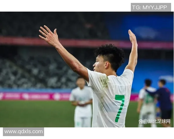 全运会回顾：上海足球队展现速度优势与战术灵活性